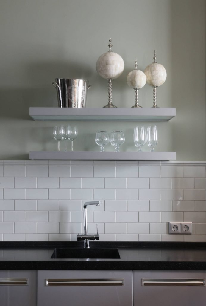 modern kitchen backsplash tile